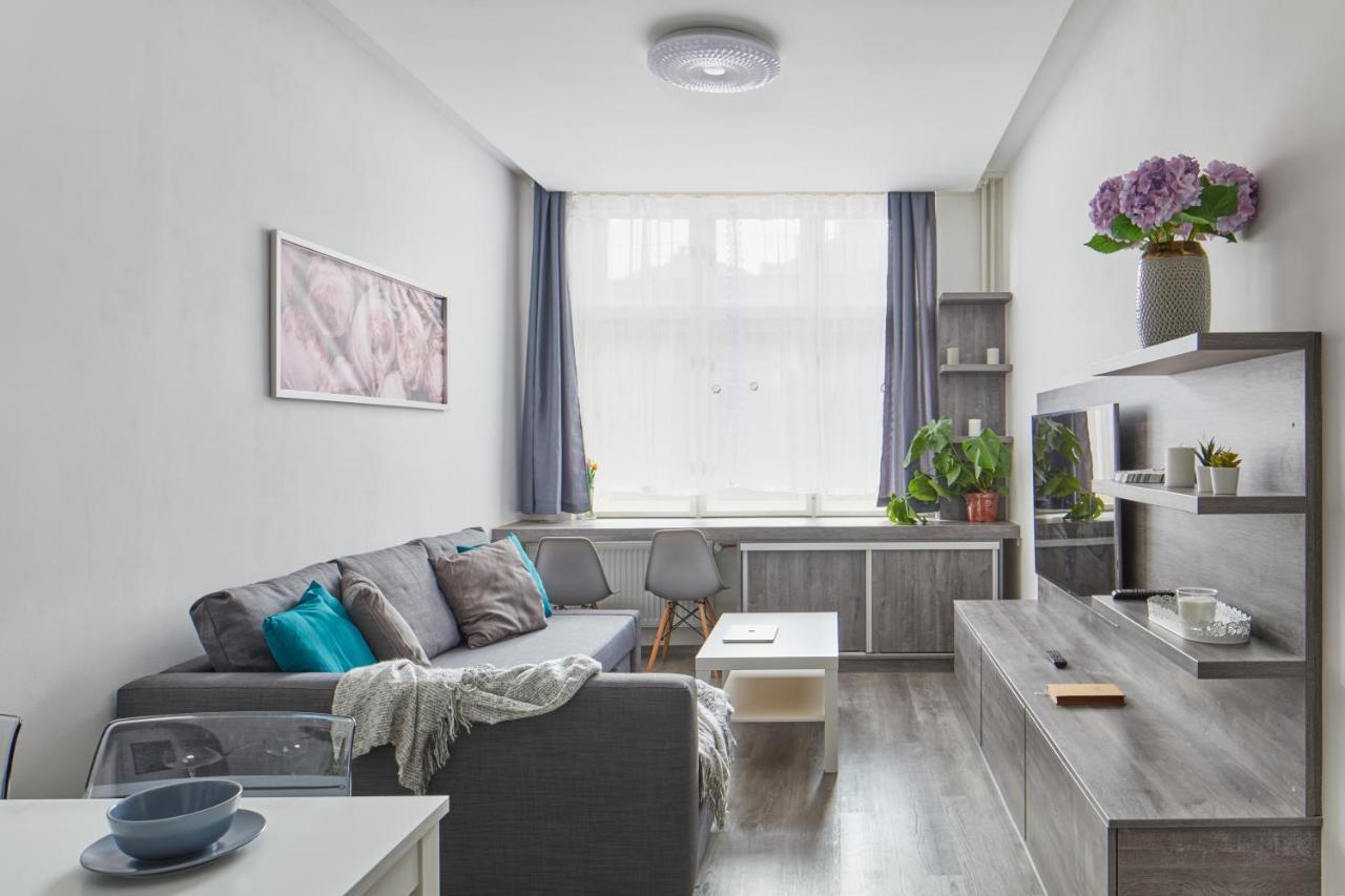 Minimalist Apartment On Wenceslas Square By Prague Days Kültér fotó